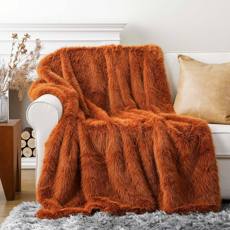Cozy Fall Throws for Sofas and Chairs