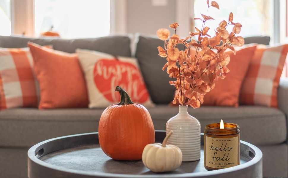 Autumn Scented Candles for Fall Living Room Ambiance